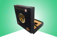 Cajas de encargo del empaquetado al por menor del terciopelo real, caja de regalo que empaqueta con la grabación en relieve ULTRAVIOLETA del punto